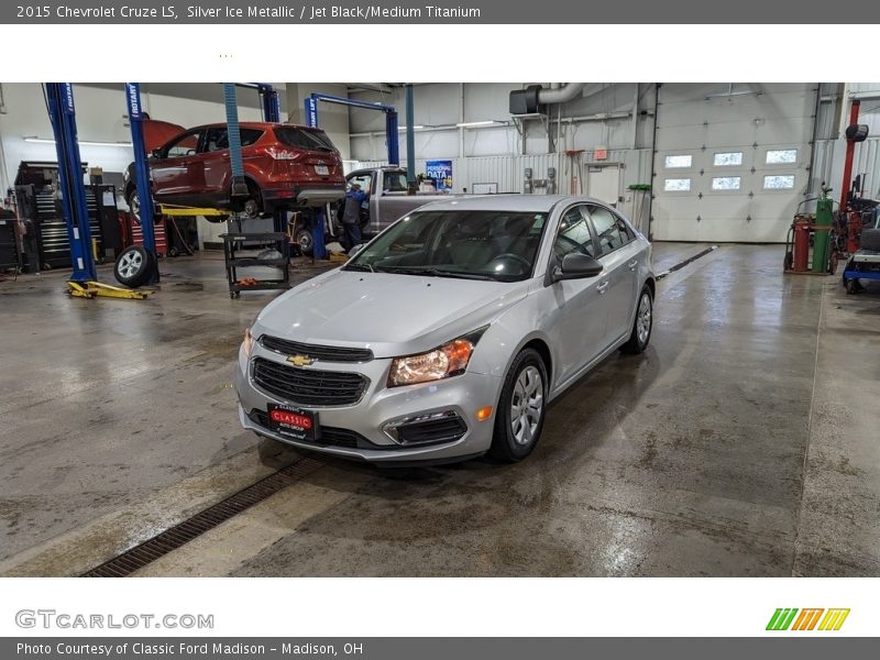 Silver Ice Metallic / Jet Black/Medium Titanium 2015 Chevrolet Cruze LS