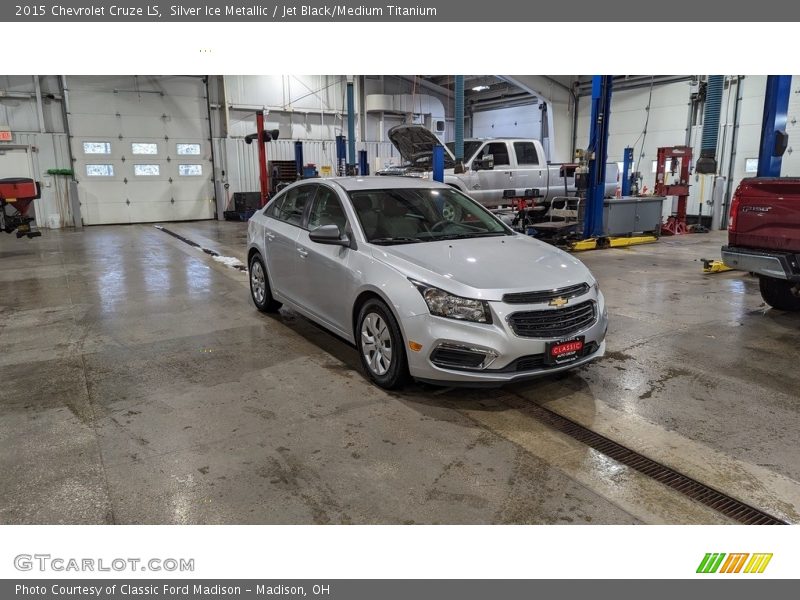 Silver Ice Metallic / Jet Black/Medium Titanium 2015 Chevrolet Cruze LS