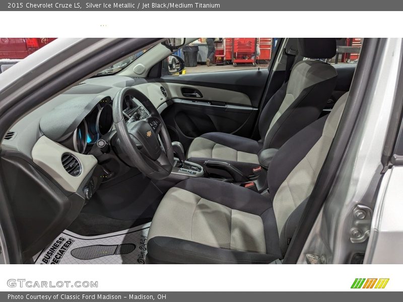 Silver Ice Metallic / Jet Black/Medium Titanium 2015 Chevrolet Cruze LS