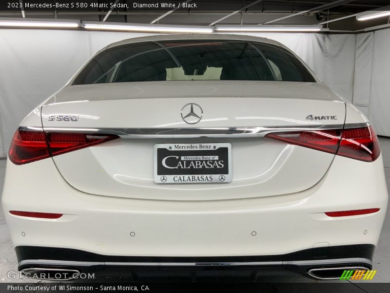 Diamond White / Black 2023 Mercedes-Benz S 580 4Matic Sedan