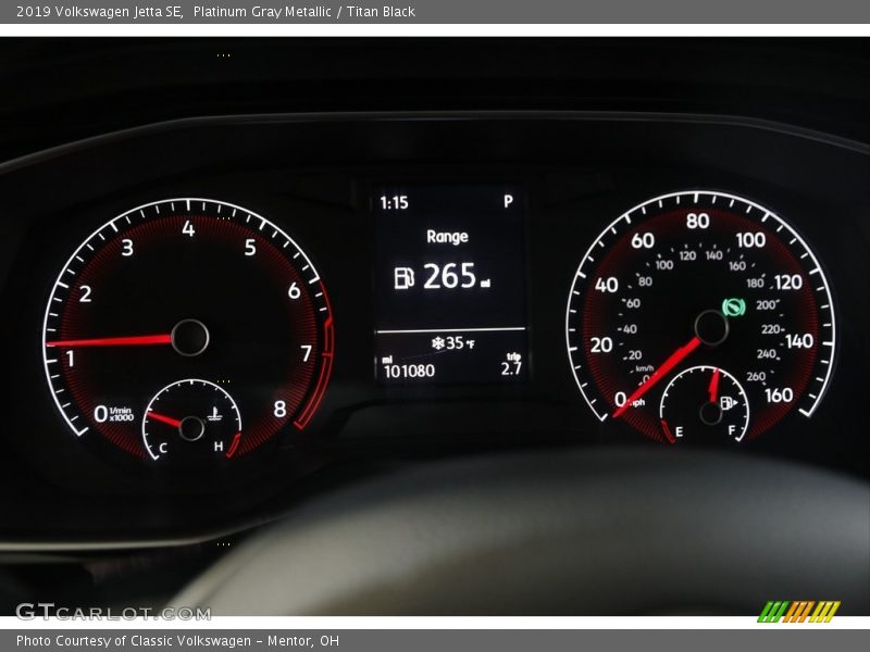 Platinum Gray Metallic / Titan Black 2019 Volkswagen Jetta SE