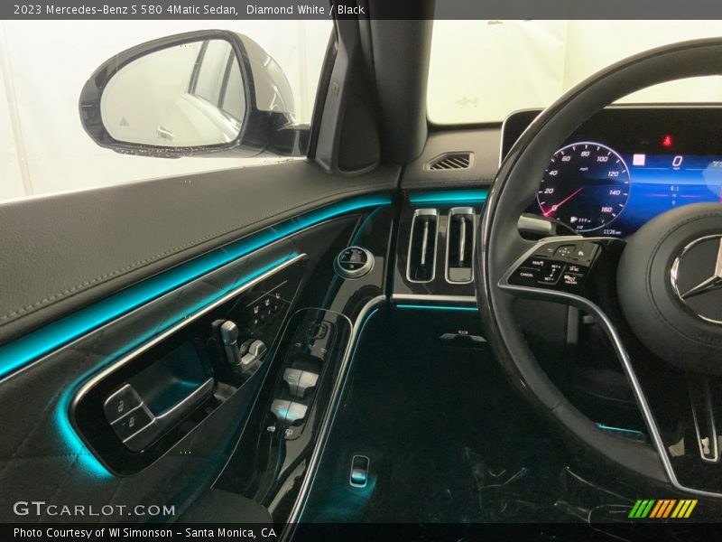Diamond White / Black 2023 Mercedes-Benz S 580 4Matic Sedan
