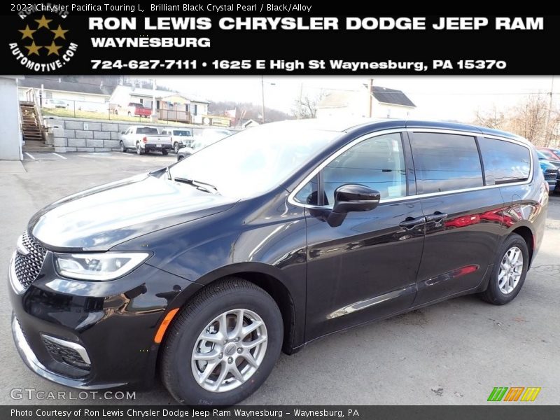 Brilliant Black Crystal Pearl / Black/Alloy 2023 Chrysler Pacifica Touring L