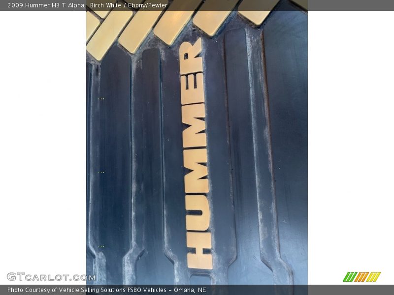 Birch White / Ebony/Pewter 2009 Hummer H3 T Alpha
