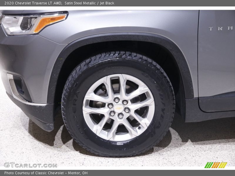 Satin Steel Metallic / Jet Black 2020 Chevrolet Traverse LT AWD