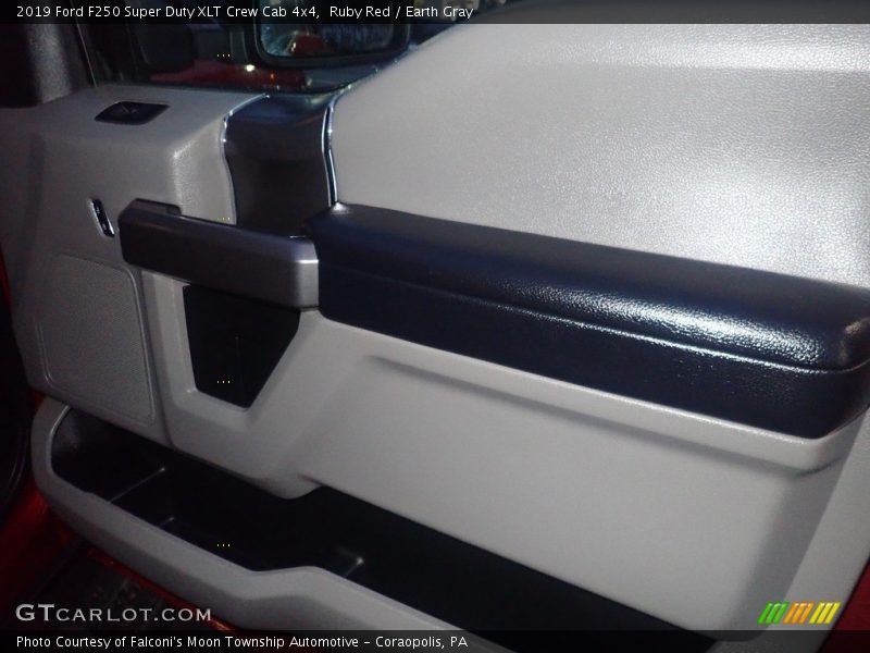 Ruby Red / Earth Gray 2019 Ford F250 Super Duty XLT Crew Cab 4x4
