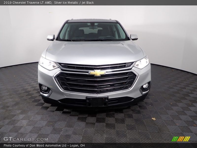 Silver Ice Metallic / Jet Black 2019 Chevrolet Traverse LT AWD