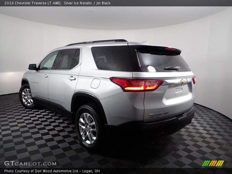 Silver Ice Metallic / Jet Black 2019 Chevrolet Traverse LT AWD