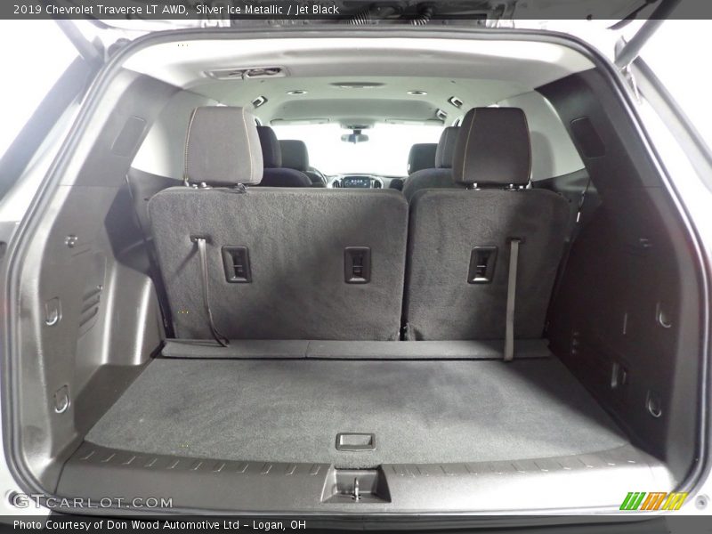 Silver Ice Metallic / Jet Black 2019 Chevrolet Traverse LT AWD