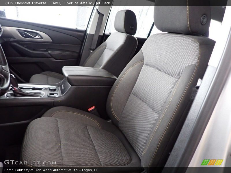Silver Ice Metallic / Jet Black 2019 Chevrolet Traverse LT AWD