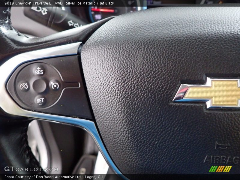 Silver Ice Metallic / Jet Black 2019 Chevrolet Traverse LT AWD