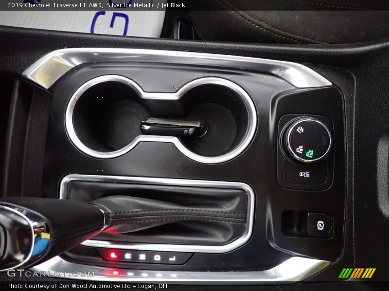 Silver Ice Metallic / Jet Black 2019 Chevrolet Traverse LT AWD