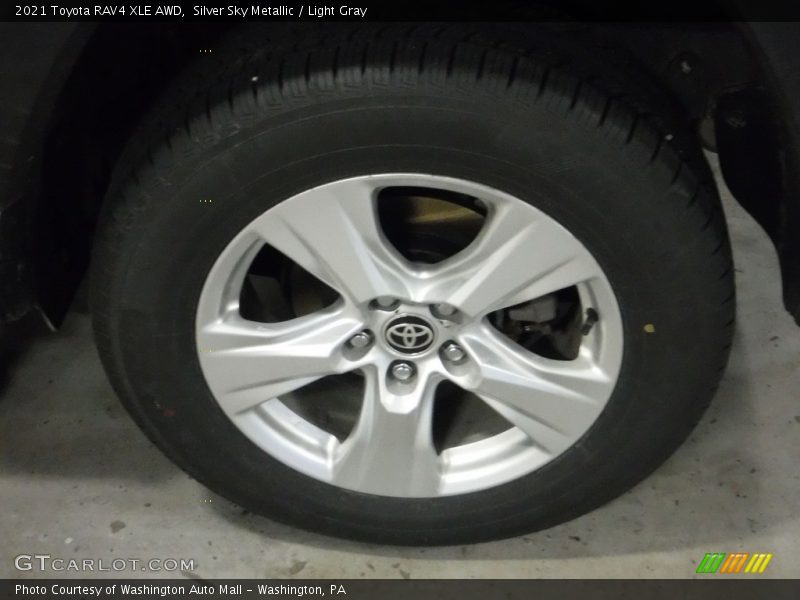  2021 RAV4 XLE AWD Wheel