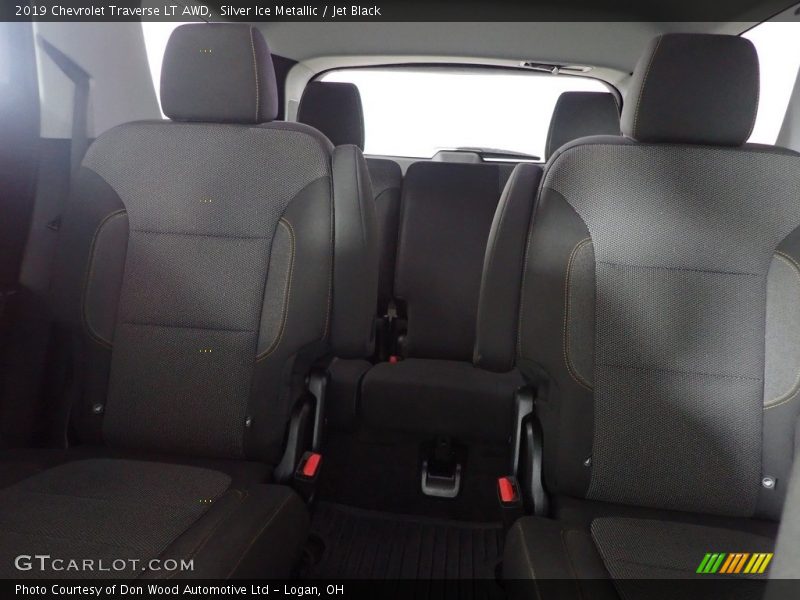 Silver Ice Metallic / Jet Black 2019 Chevrolet Traverse LT AWD