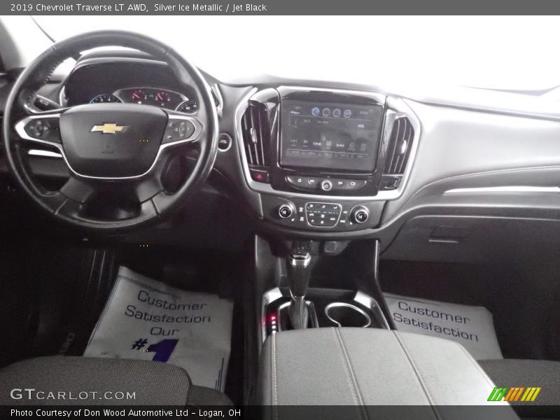 Silver Ice Metallic / Jet Black 2019 Chevrolet Traverse LT AWD