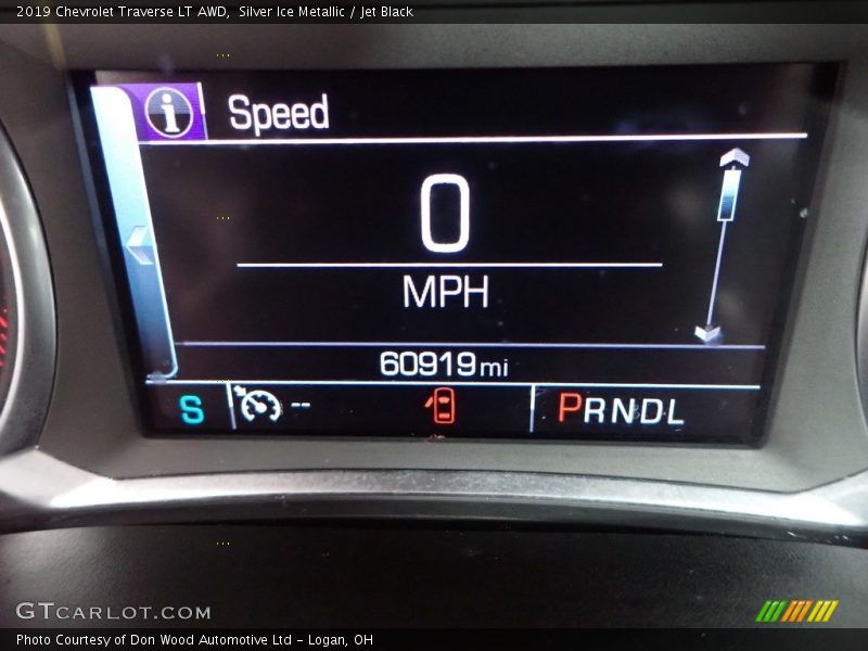 Silver Ice Metallic / Jet Black 2019 Chevrolet Traverse LT AWD