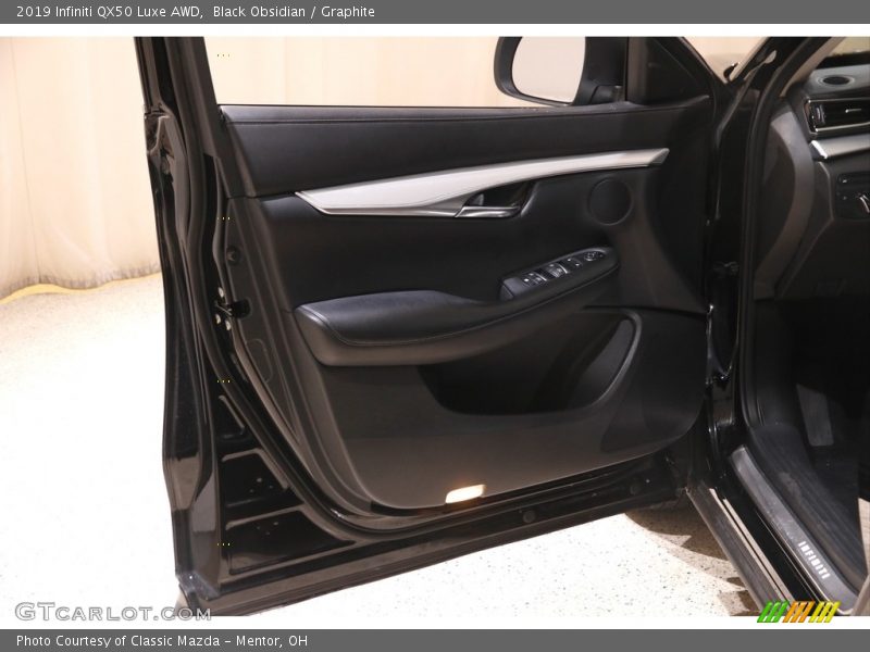 Black Obsidian / Graphite 2019 Infiniti QX50 Luxe AWD