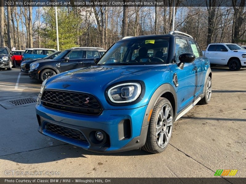 Island Blue Metallic / Cloth/Leatherette Black Pearl 2023 Mini Countryman Cooper S All4