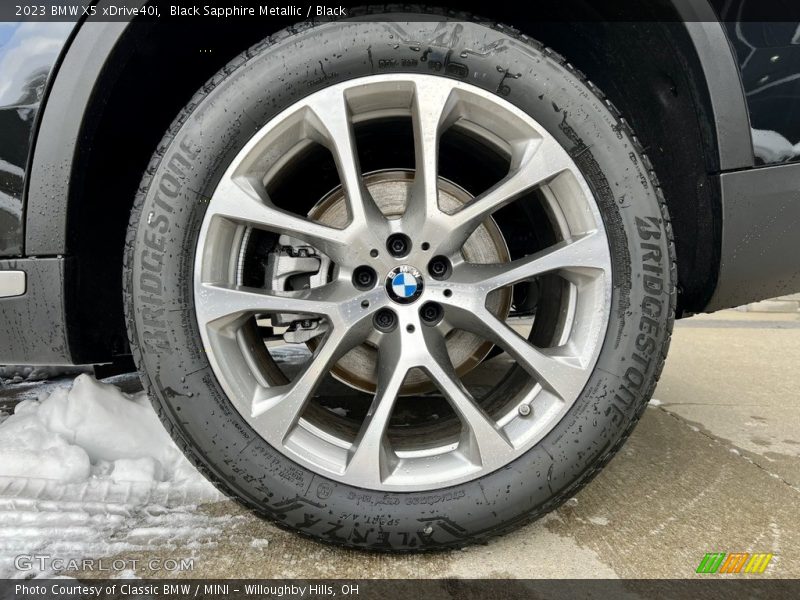Black Sapphire Metallic / Black 2023 BMW X5 xDrive40i