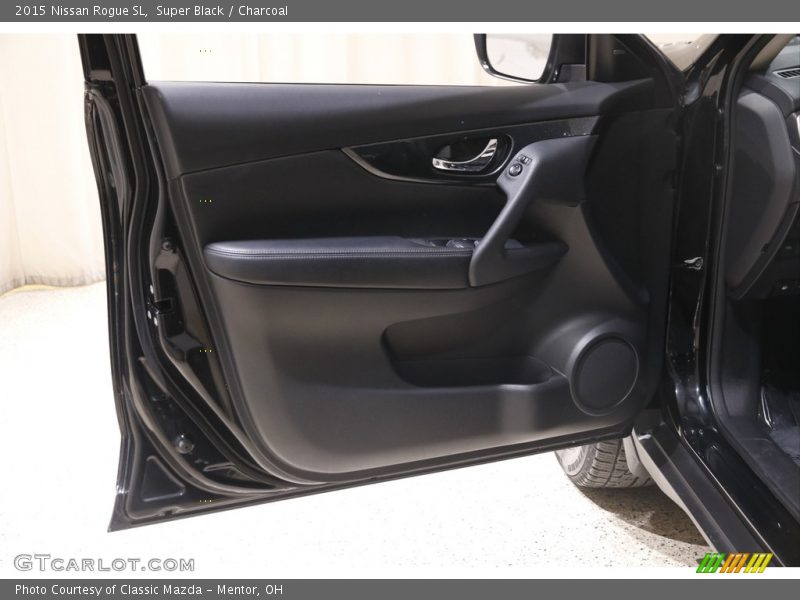 Super Black / Charcoal 2015 Nissan Rogue SL