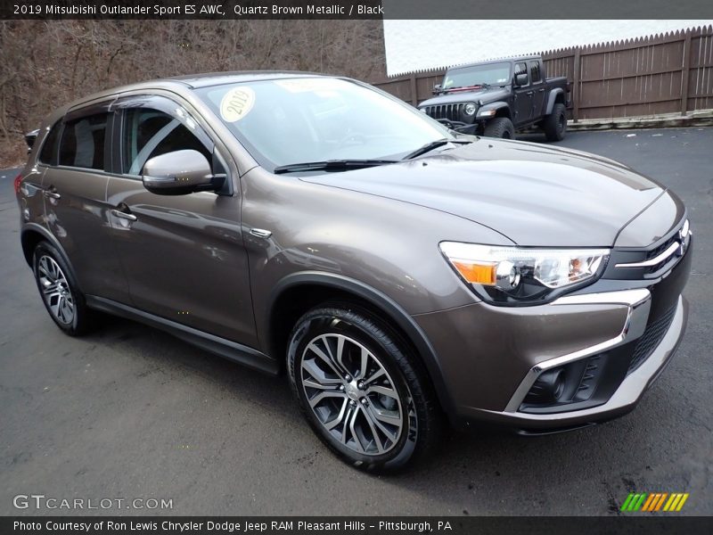 Front 3/4 View of 2019 Outlander Sport ES AWC