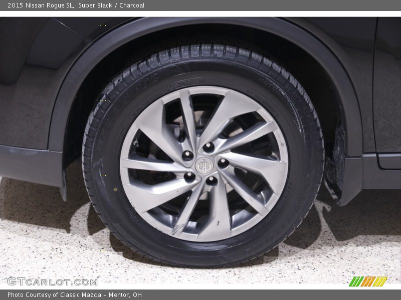 Super Black / Charcoal 2015 Nissan Rogue SL