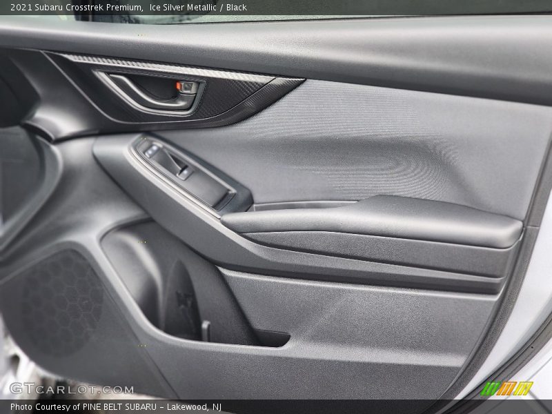Door Panel of 2021 Crosstrek Premium