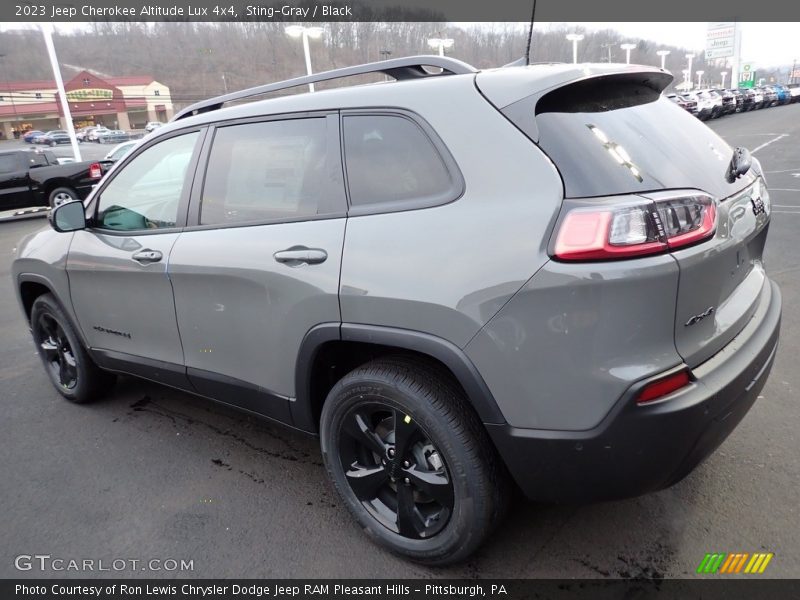 Sting-Gray / Black 2023 Jeep Cherokee Altitude Lux 4x4