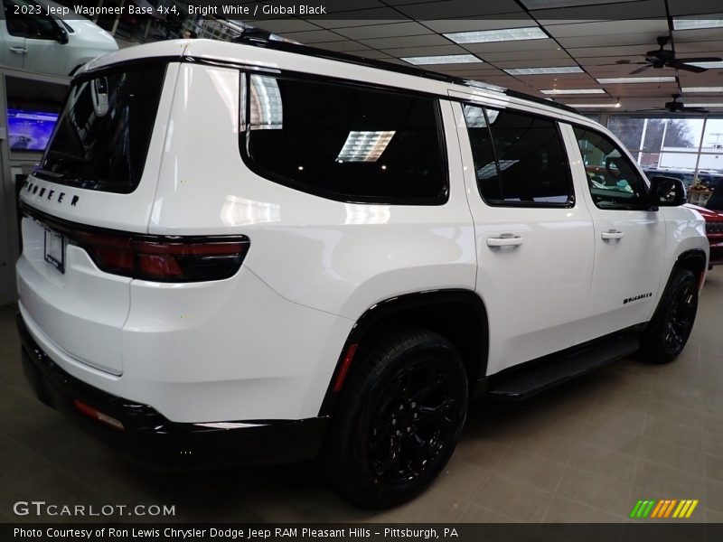  2023 Wagoneer Base 4x4 Bright White