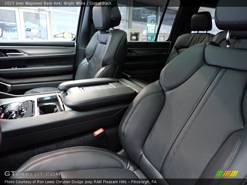 Front Seat of 2023 Wagoneer Base 4x4