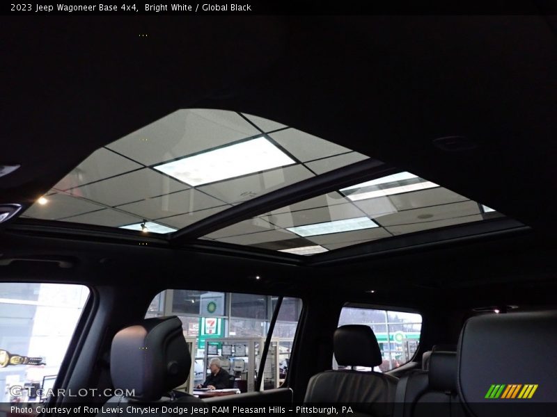 Sunroof of 2023 Wagoneer Base 4x4