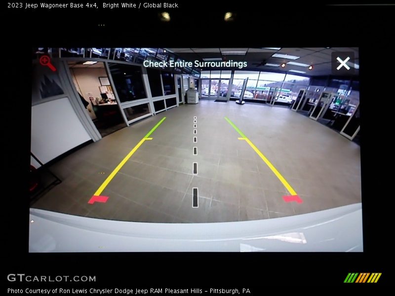 Bright White / Global Black 2023 Jeep Wagoneer Base 4x4