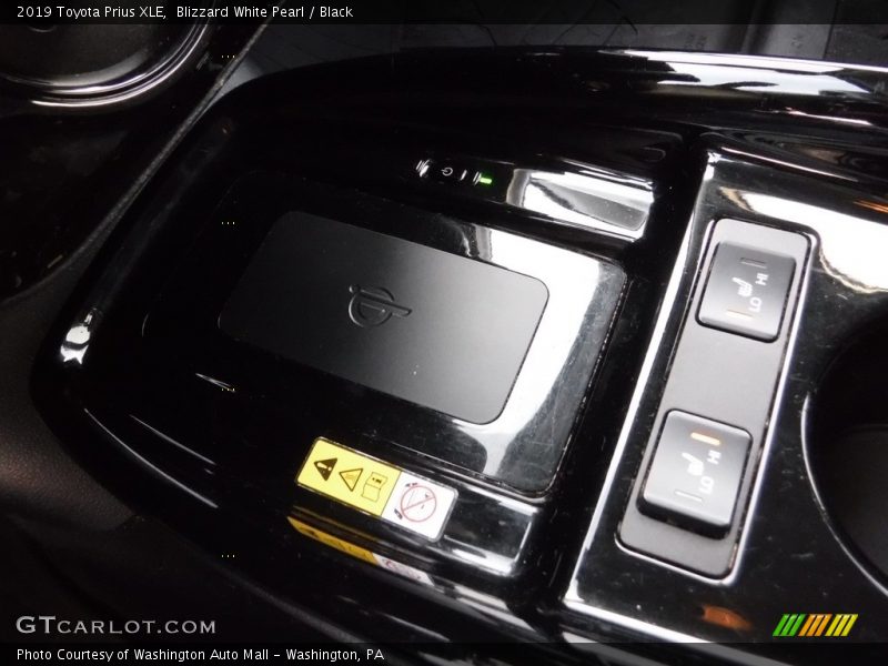 Blizzard White Pearl / Black 2019 Toyota Prius XLE