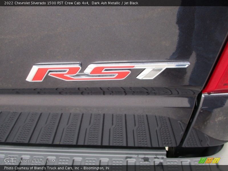 Dark Ash Metallic / Jet Black 2022 Chevrolet Silverado 1500 RST Crew Cab 4x4