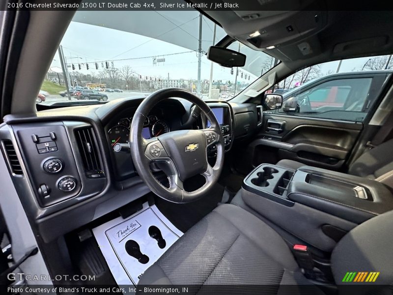 Front Seat of 2016 Silverado 1500 LT Double Cab 4x4