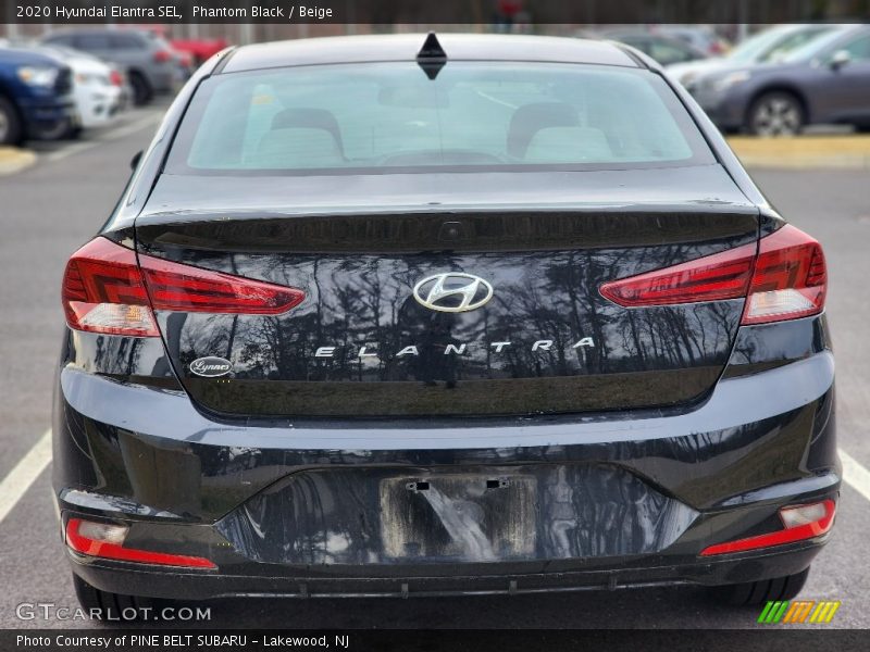 Phantom Black / Beige 2020 Hyundai Elantra SEL