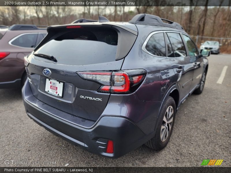 Magnetite Gray Metallic / Titanium Gray 2020 Subaru Outback 2.5i Premium