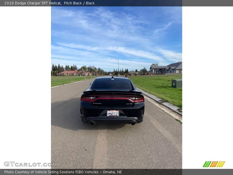 Pitch Black / Black 2019 Dodge Charger SRT Hellcat