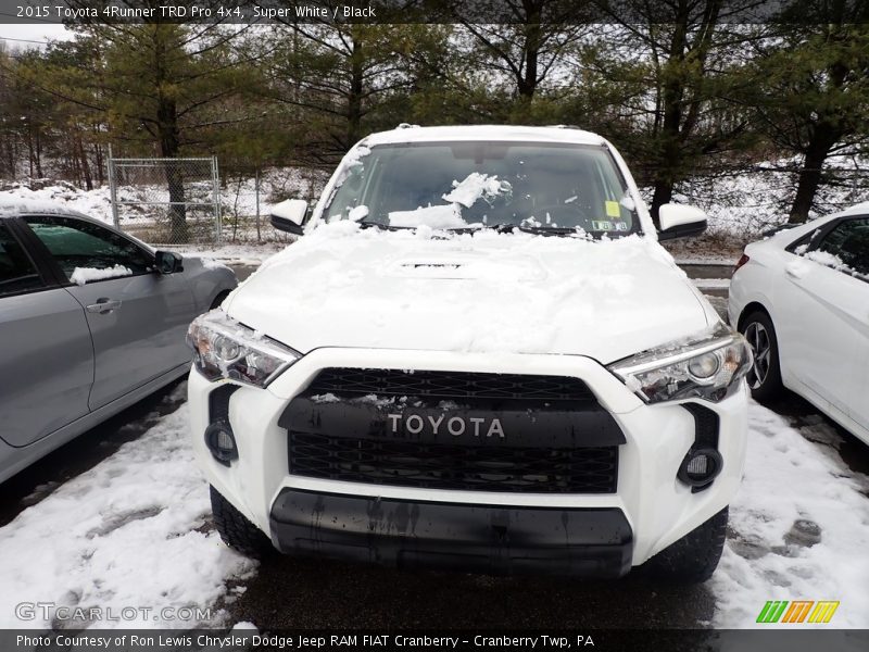 Super White / Black 2015 Toyota 4Runner TRD Pro 4x4