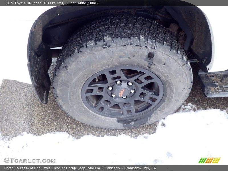 Super White / Black 2015 Toyota 4Runner TRD Pro 4x4