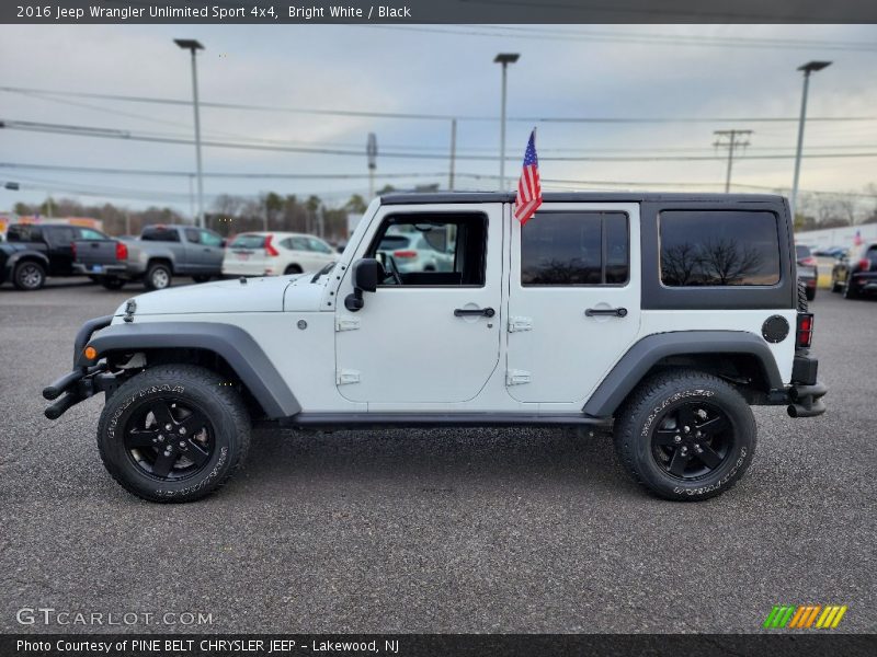 Bright White / Black 2016 Jeep Wrangler Unlimited Sport 4x4