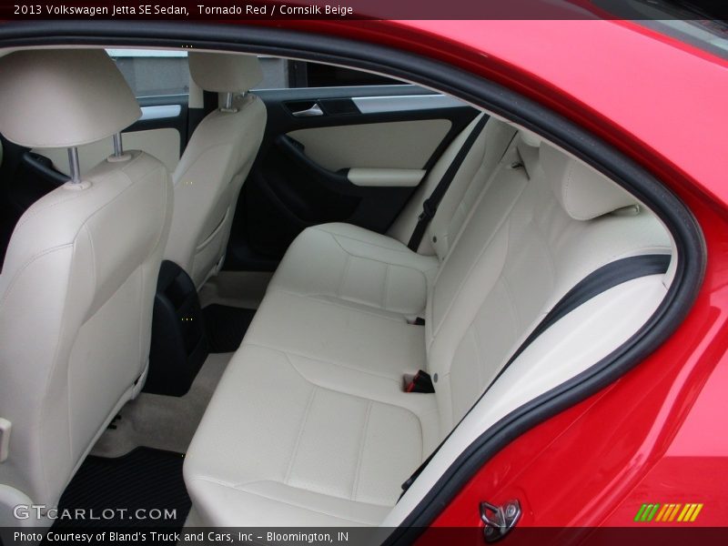 Tornado Red / Cornsilk Beige 2013 Volkswagen Jetta SE Sedan