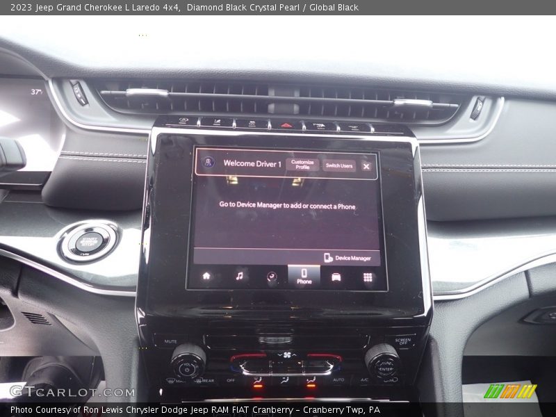 Diamond Black Crystal Pearl / Global Black 2023 Jeep Grand Cherokee L Laredo 4x4