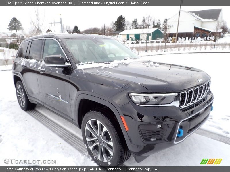 Diamond Black Crystal Pearl / Global Black 2023 Jeep Grand Cherokee Overland 4XE