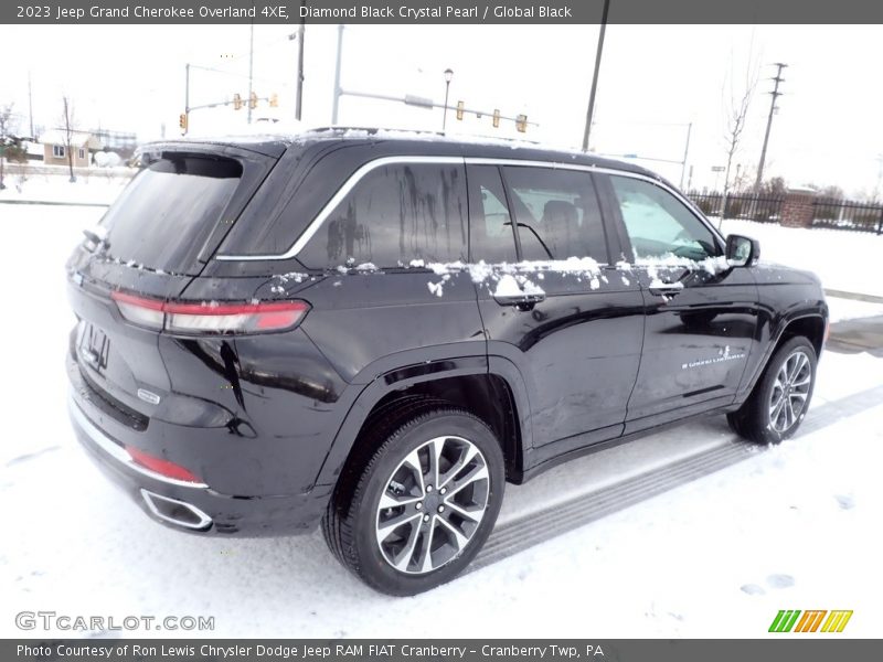 Diamond Black Crystal Pearl / Global Black 2023 Jeep Grand Cherokee Overland 4XE