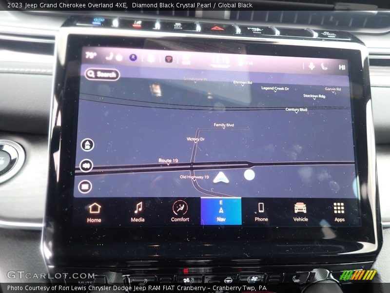 Diamond Black Crystal Pearl / Global Black 2023 Jeep Grand Cherokee Overland 4XE