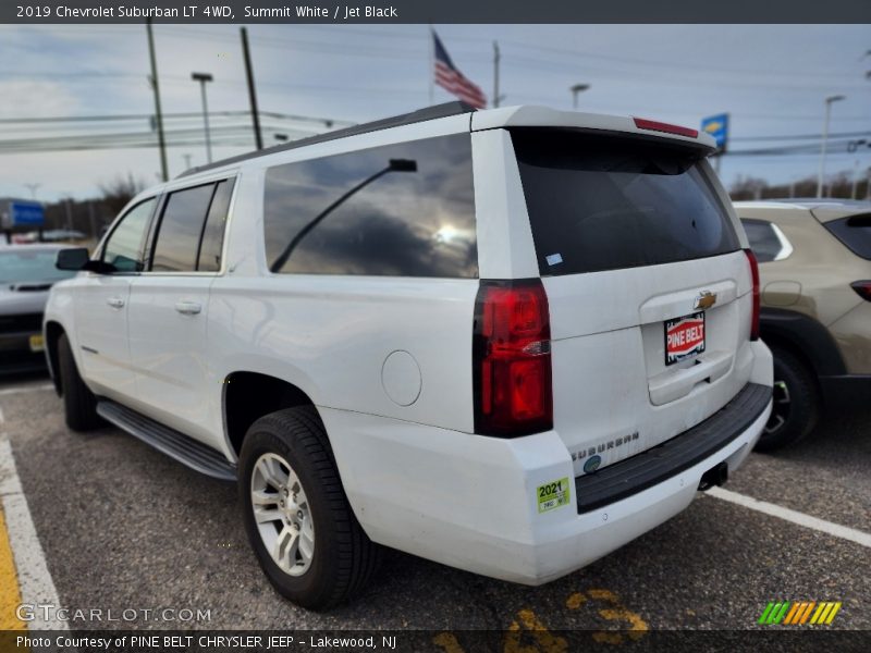 Summit White / Jet Black 2019 Chevrolet Suburban LT 4WD