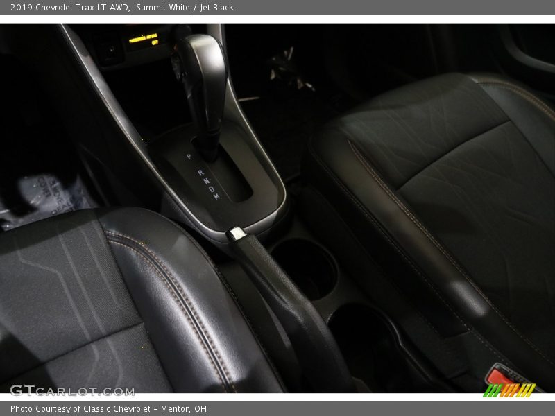 Summit White / Jet Black 2019 Chevrolet Trax LT AWD