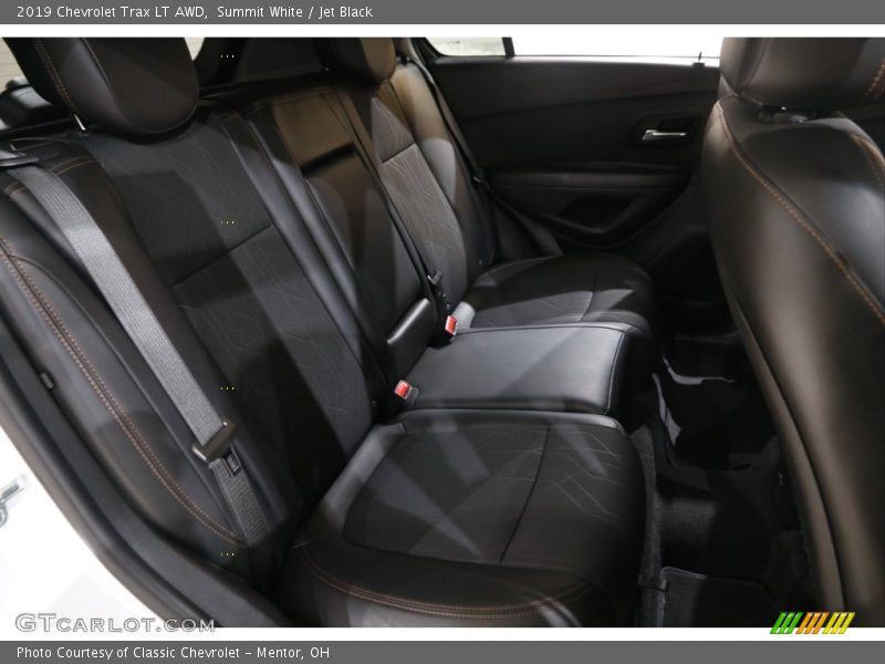 Summit White / Jet Black 2019 Chevrolet Trax LT AWD