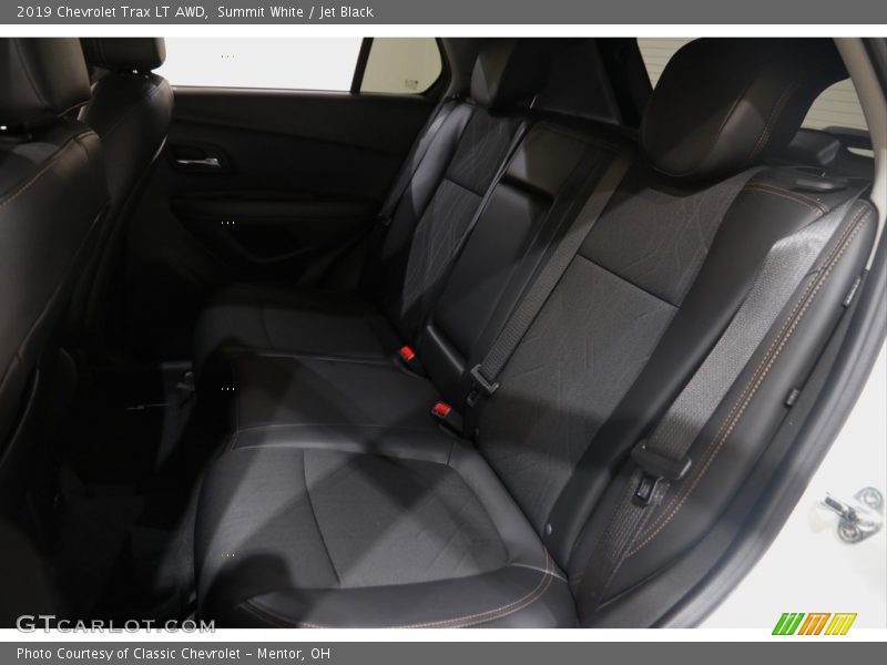 Summit White / Jet Black 2019 Chevrolet Trax LT AWD